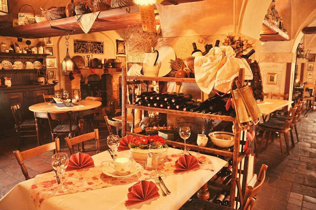 Altes Handelshaus Плауен Екстериор снимка